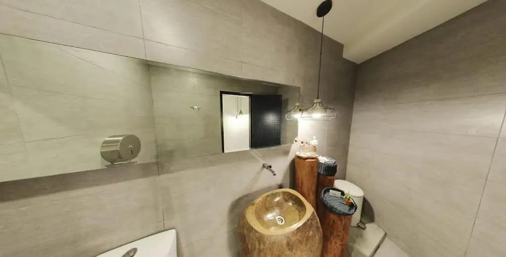 Modern Cave Boutique Stay Малакка Проживание в семье