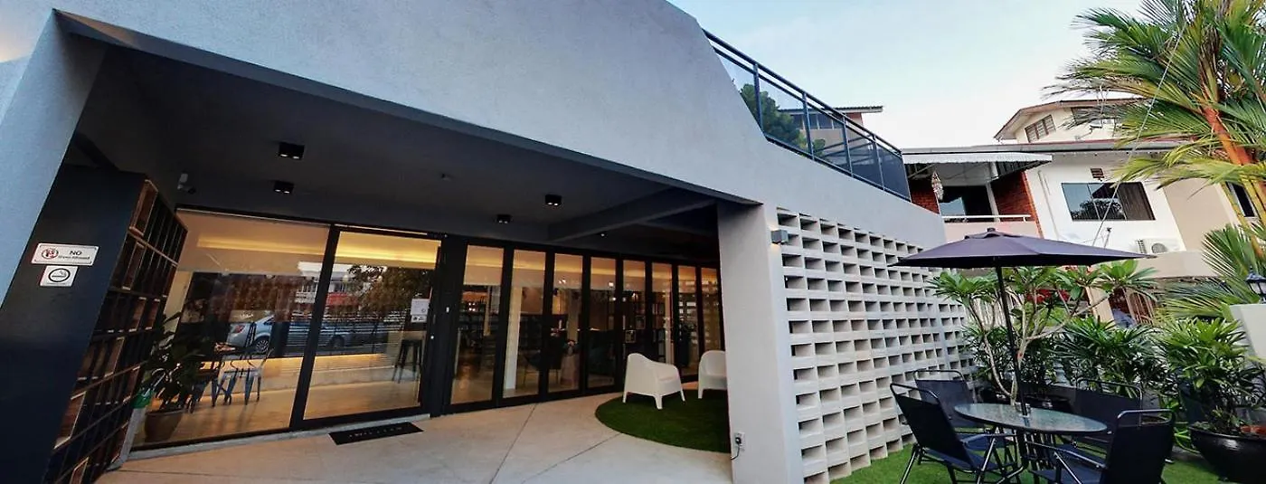 Modern Cave Boutique Stay Малакка